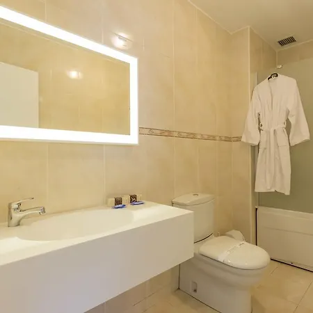 Hotel Gazi Park 4*